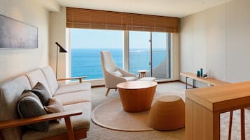 In-room safe, desk, free WiFi, bed sheets