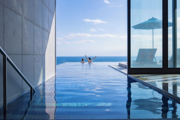 Sauna, hot springs, body treatments, body scrubs, facials, massages