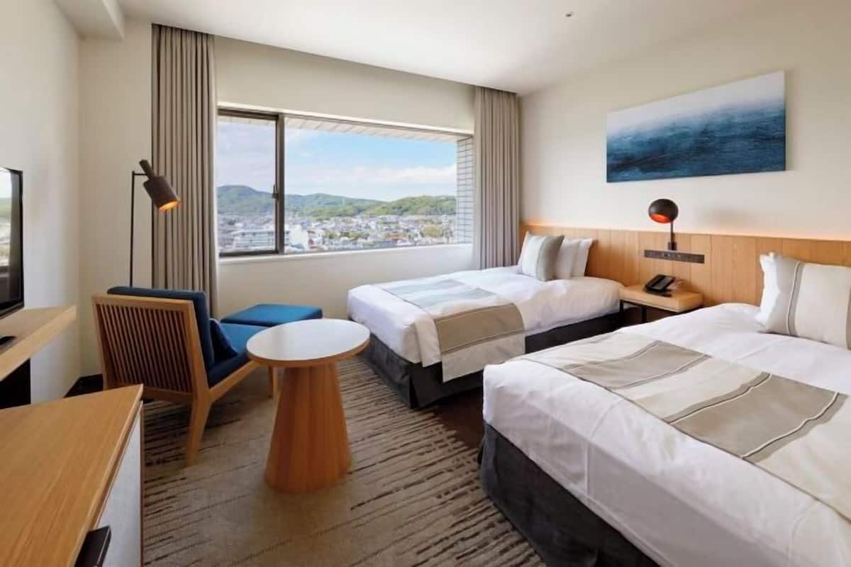 In-room safe, desk, free WiFi, bed sheets