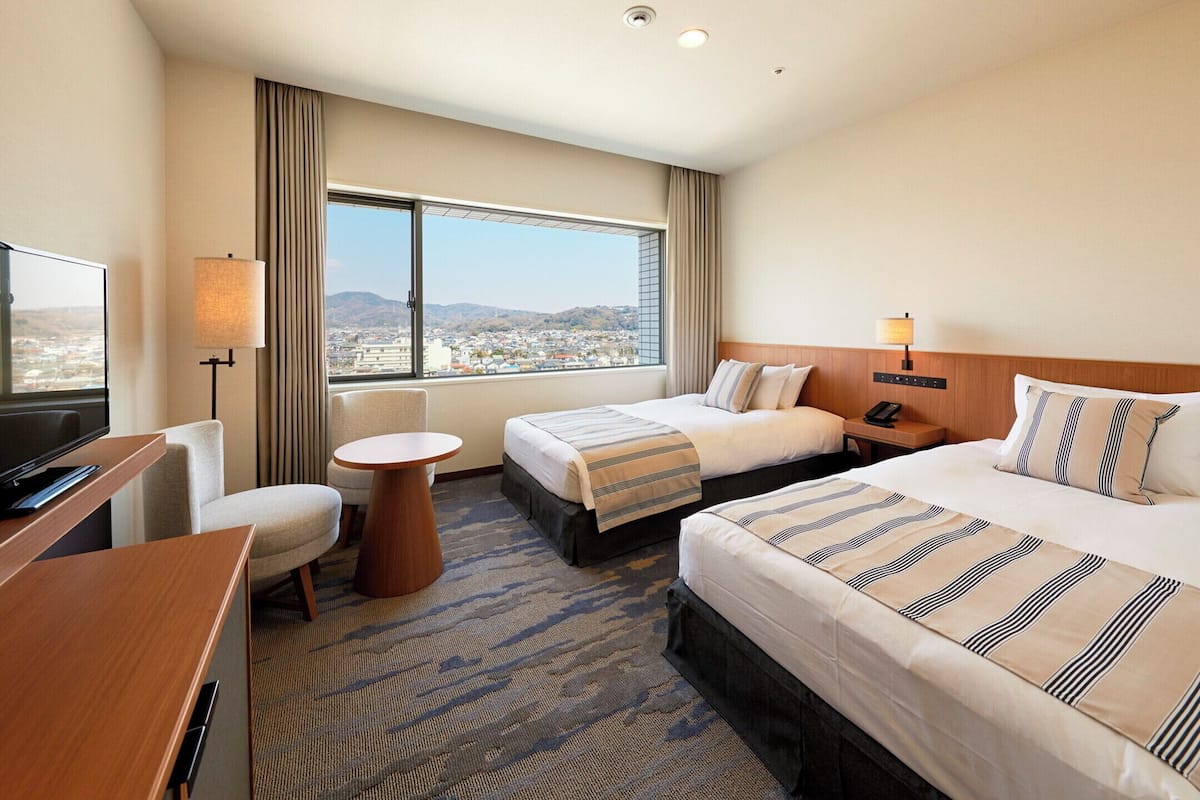 Twin Room, Mountain View | In-room safe, desk, free WiFi, bed sheets
