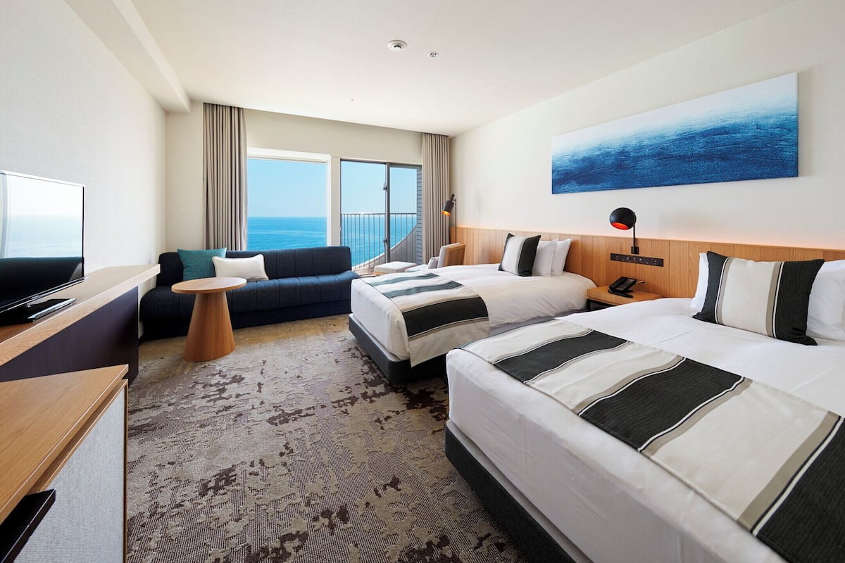 Premium Twin Room | In-room safe, desk, free WiFi, bed sheets