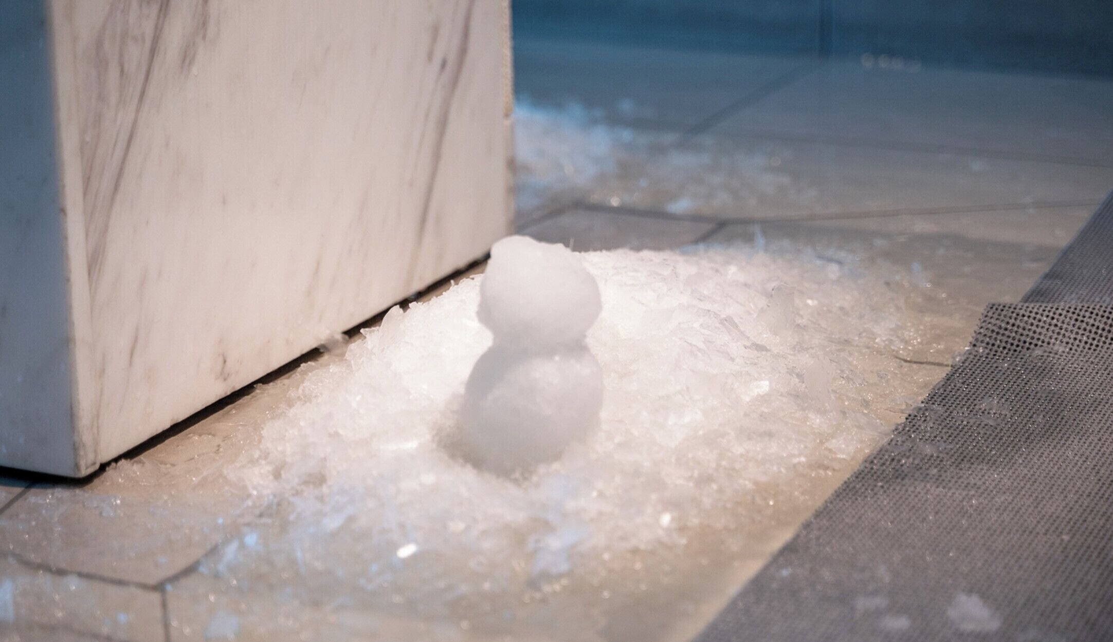 sauna, hot springs/mineral springs, body treatments, body scrubs