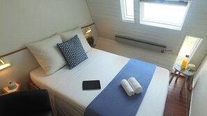 Màn/rèm cản sáng, nôi (giường cho trẻ sơ sinh) miễn phí, bộ trải giường 