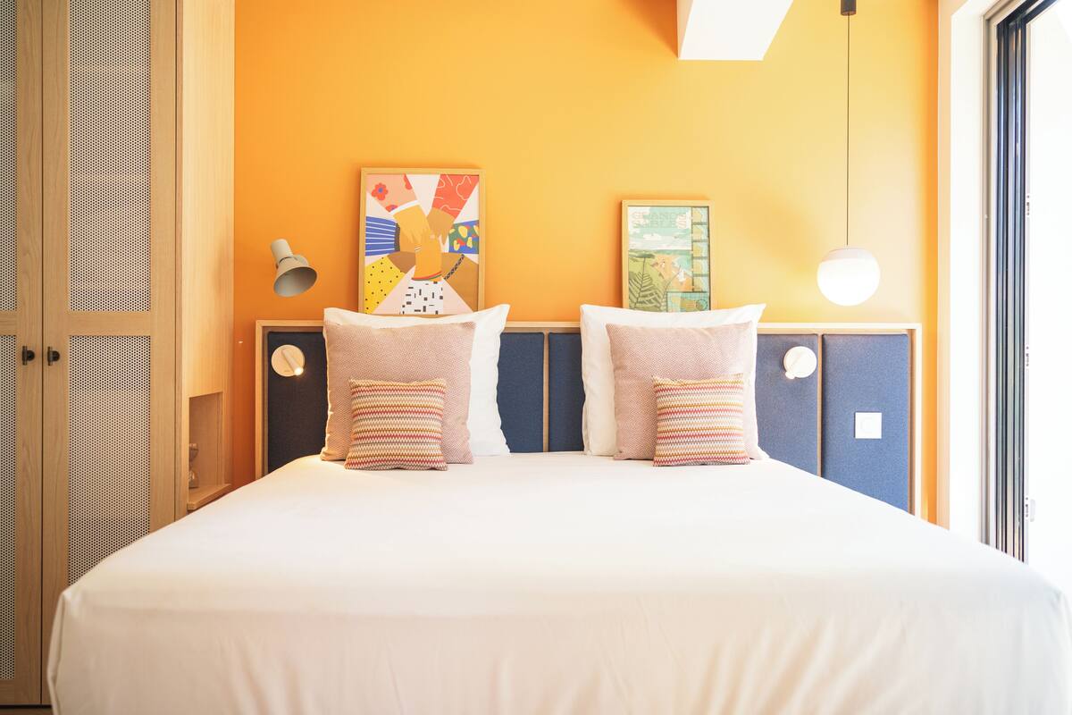Classic-Doppelzimmer, Meerblick | Verdunkelungsvorhänge, kostenlose Babybetten, Bettwäsche