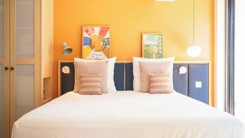 Chambre Double Classique, vue mer | Rideaux occultants, lits bébé (gratuits), draps fournis