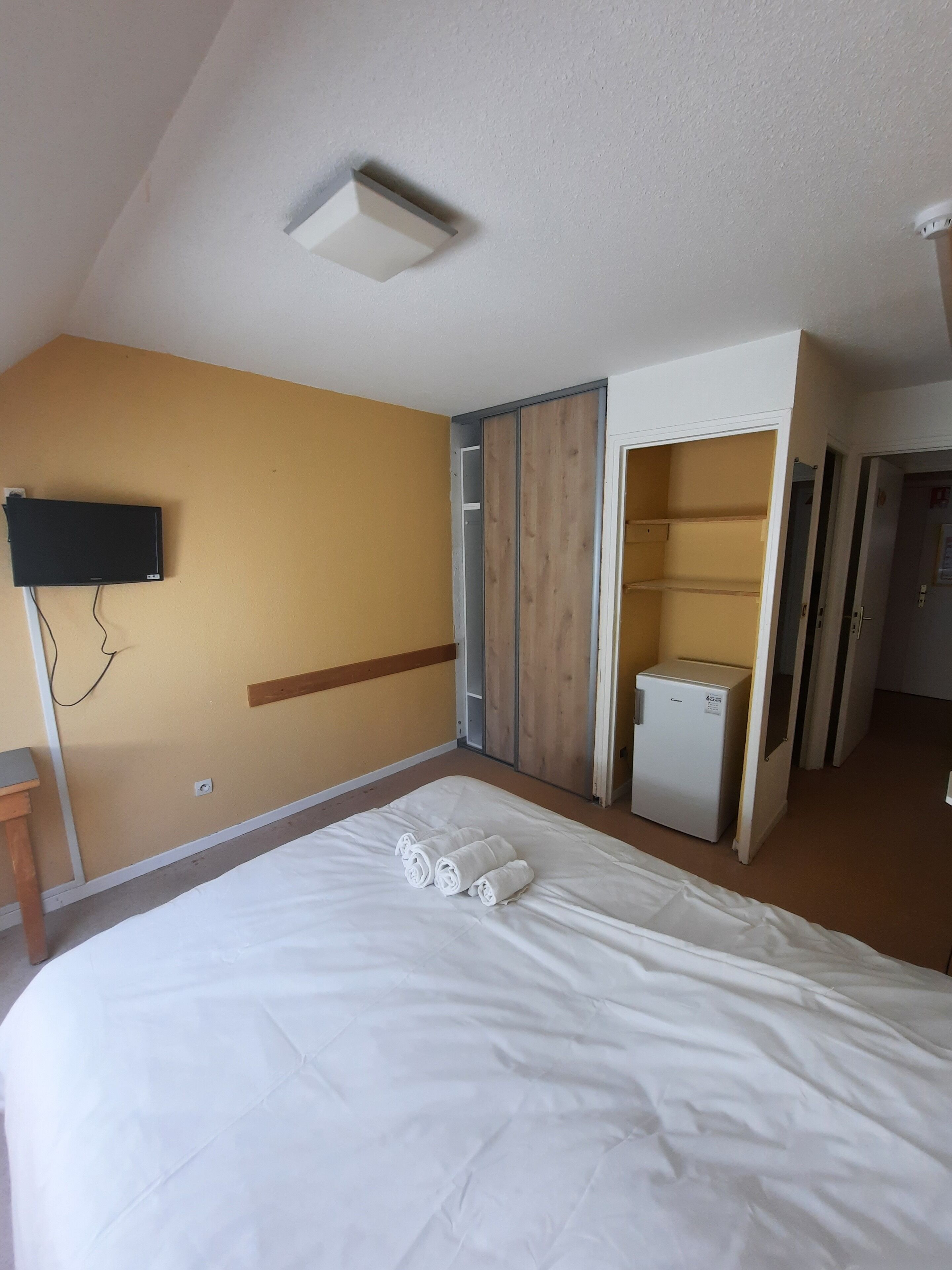 Chambre 2 Pièces 4 Personnes 2 salles d'eau CLASSES | 特色家居、遮光窗帘、隔音、床单