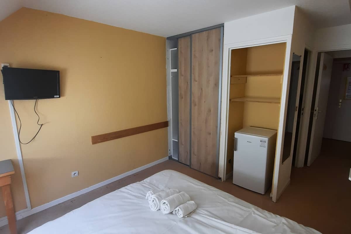 Tende oscuranti, insonorizzazione, con arredamento individuale, lenzuola