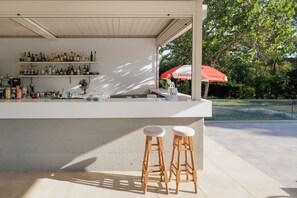 Poolside bar