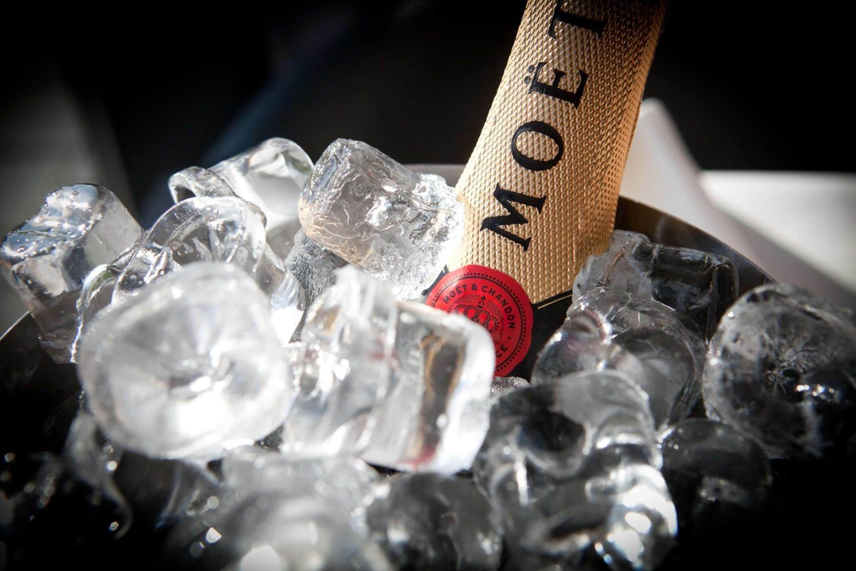 breakfast, lunch, dinner served; al fresco dining