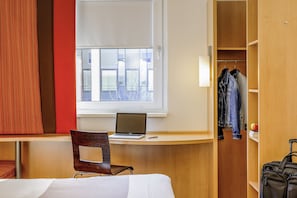 Double Room, 1 Double Bed (New Sleep Easy Concept)