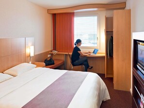 Dobbeltrom, 1 dobbeltseng (New Sleep Easy Concept) | Skrivebord, blendingsgardiner, lydisolert og wi-fi (inkludert)