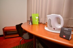 客室内のダイニングエリア