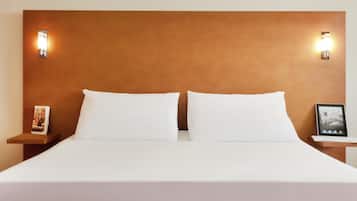Egyptian cotton sheets, Select Comfort beds, in-room safe, desk