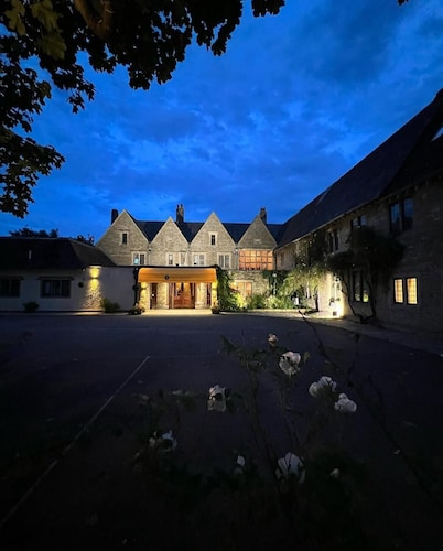 Cricklade House Hotel, Sure Hotel Collection by Best Western