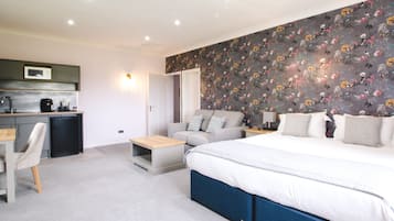 Superior Room, 1 Double Bed, Non Smoking | Premium bedding, desk, blackout drapes, iron/ironing board