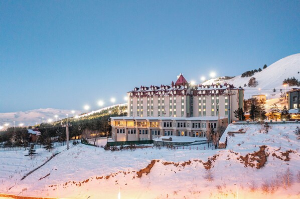 숙박 시설 정면