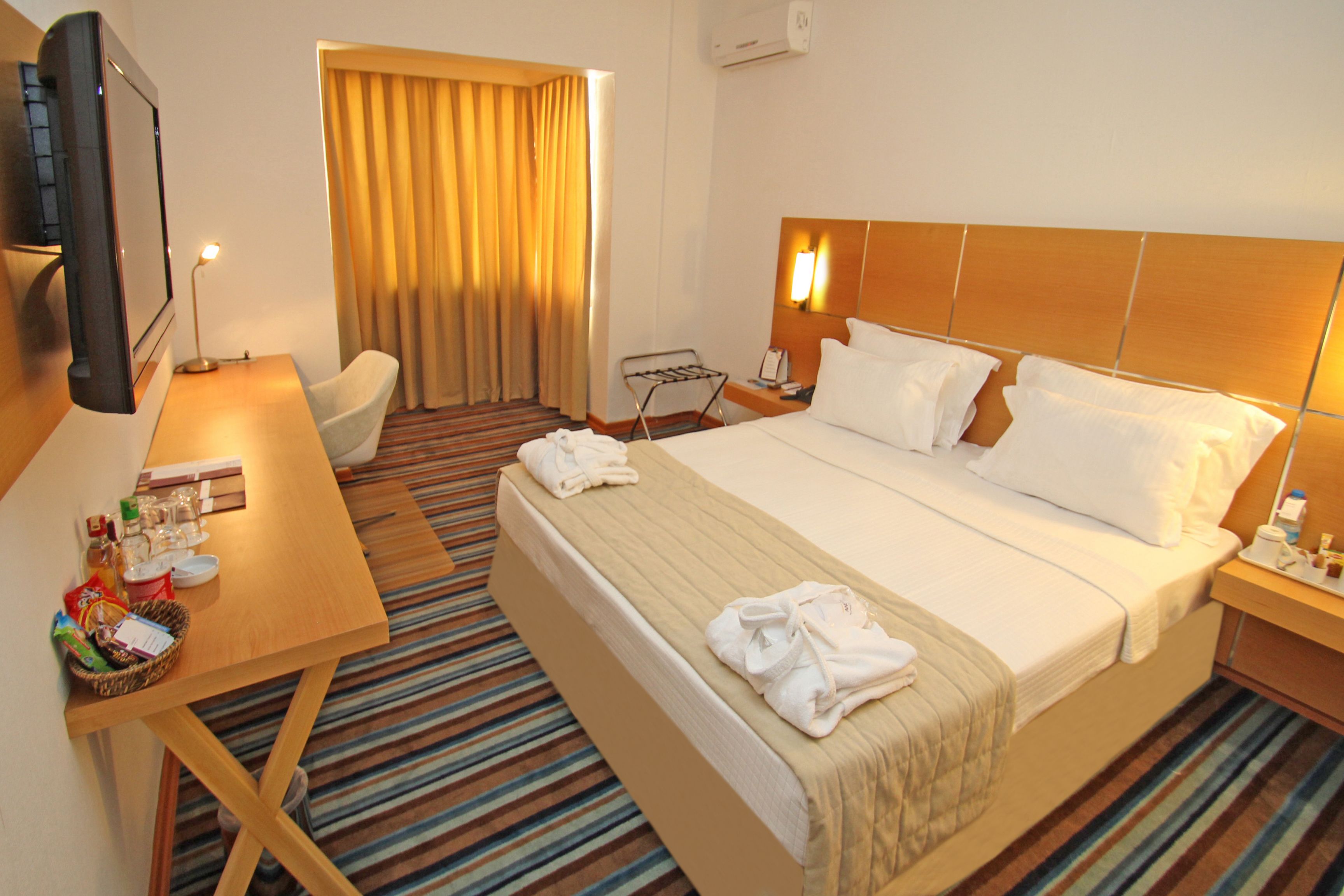 Superior Room, 1 Queen Bed