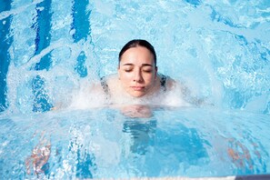 Indoor/outdoor pool - Orucoglu Thermal Resort (Afyonkarahisar)