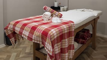 Turkish bath/hammam, massage/treatment rooms