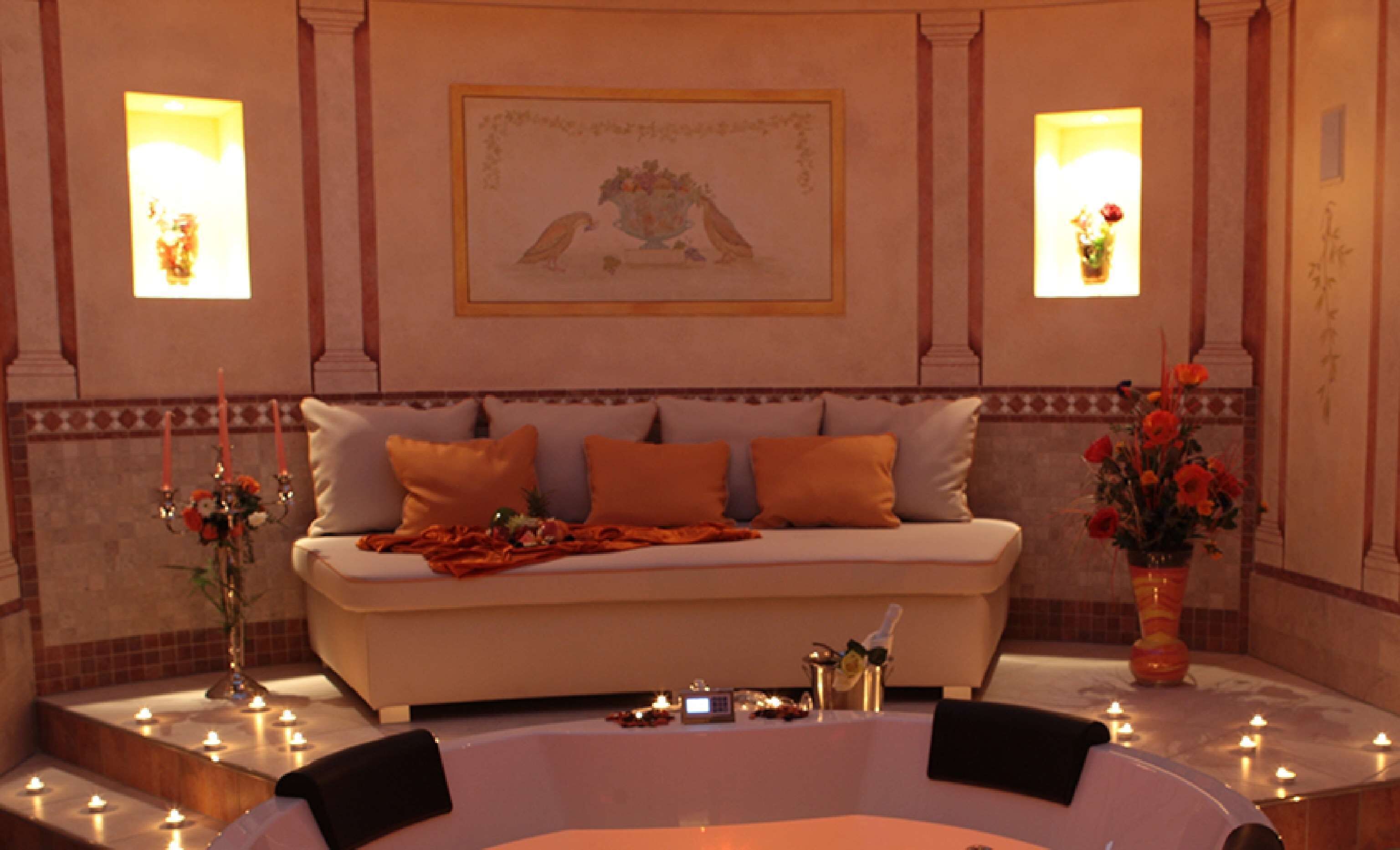 sauna, hot tub, steam room, body treatments, hydrotherapy, aromatherapy