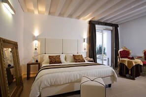 Superior Quadruple Room, Canal View | View from room