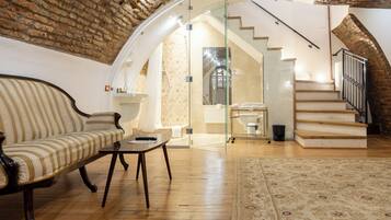 Standard-Doppelzimmer | Hochwertige Bettwaren, Minibar, Schreibtisch, BĂŒgeleisen/BĂŒgelbrett