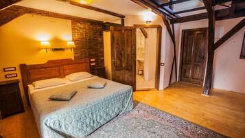 Chambre Double Deluxe | Literie de qualité supérieure, minibar, bureau