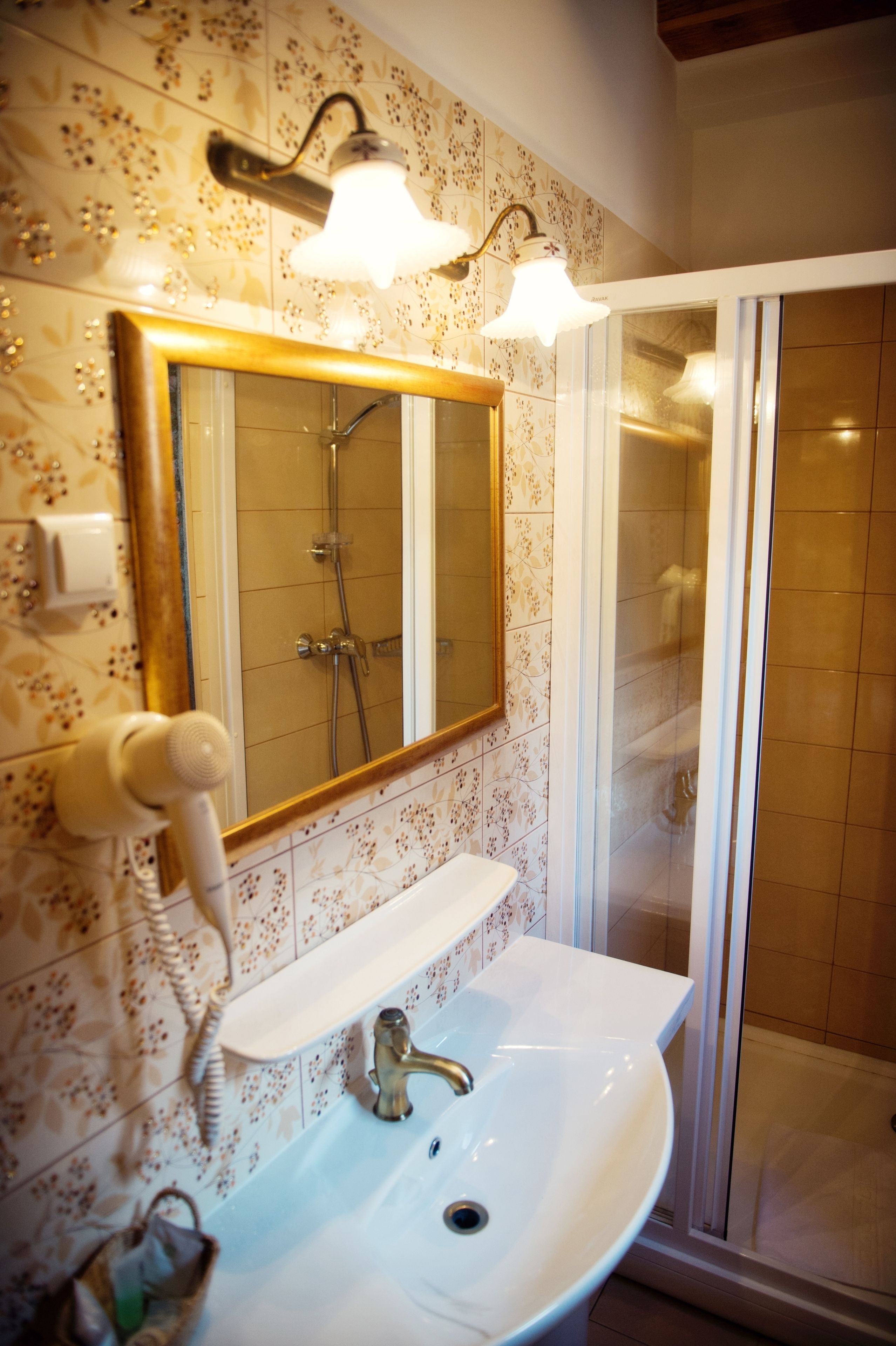 premium bedding, minibar, desk, iron/ironing board