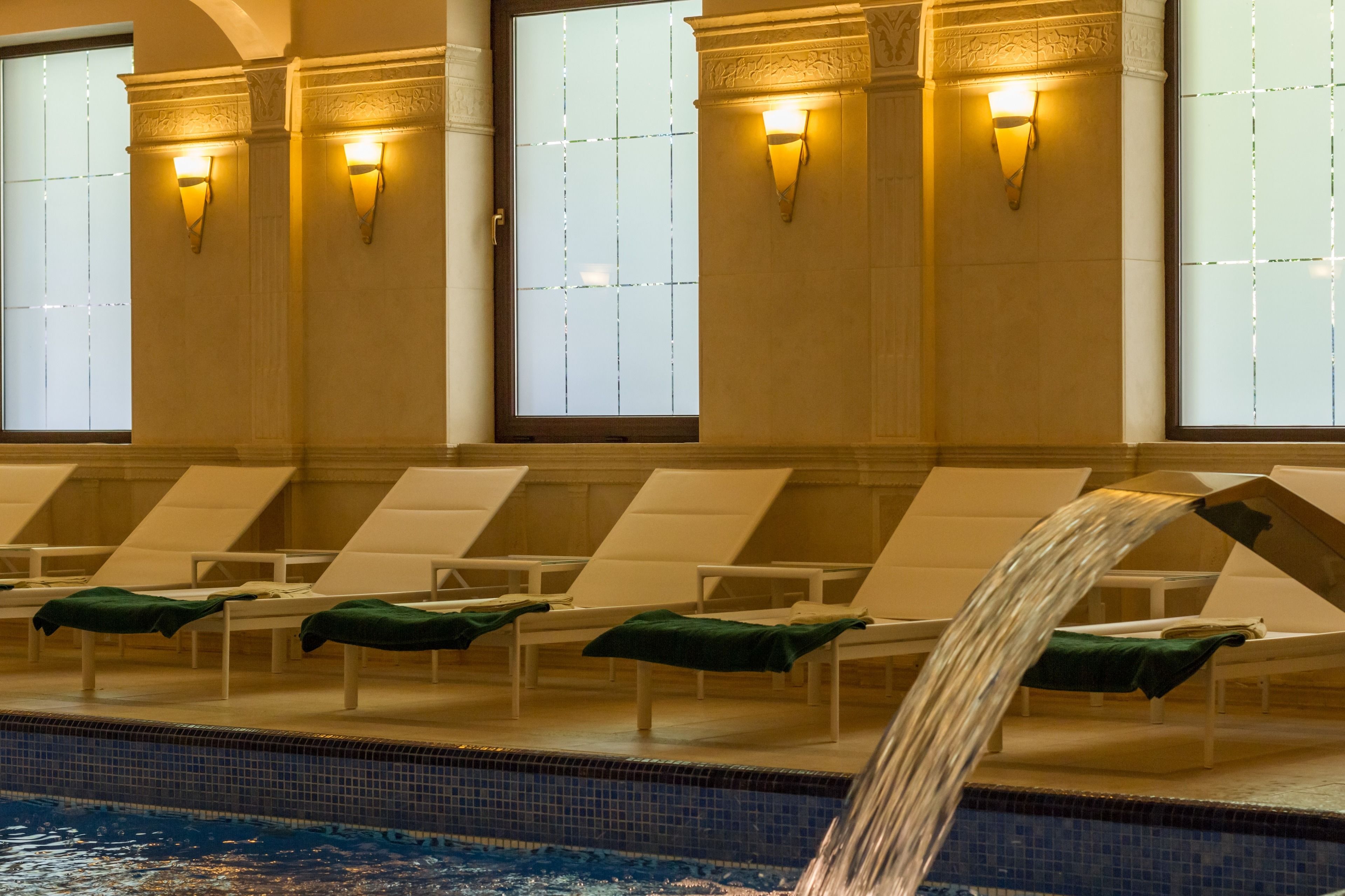 sauna, hot tub, steam room, body treatments, massage/treatment rooms