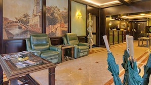 Lobby sitting area - Hotel Snagov Club (Snagov)