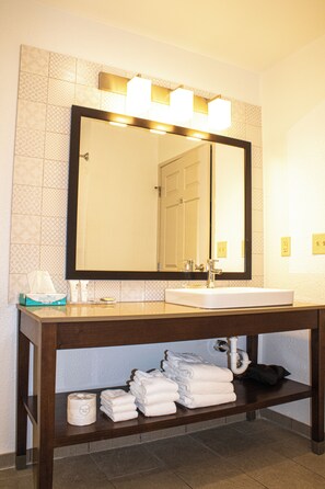 1 bilik tidur, peralatan tempat tidur premium, meja