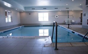 Indoor pool - Country Inn & Suites by Radisson, Carlisle, PA (Carlisle)