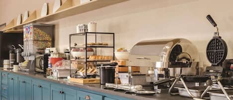 Free daily buffet breakfast