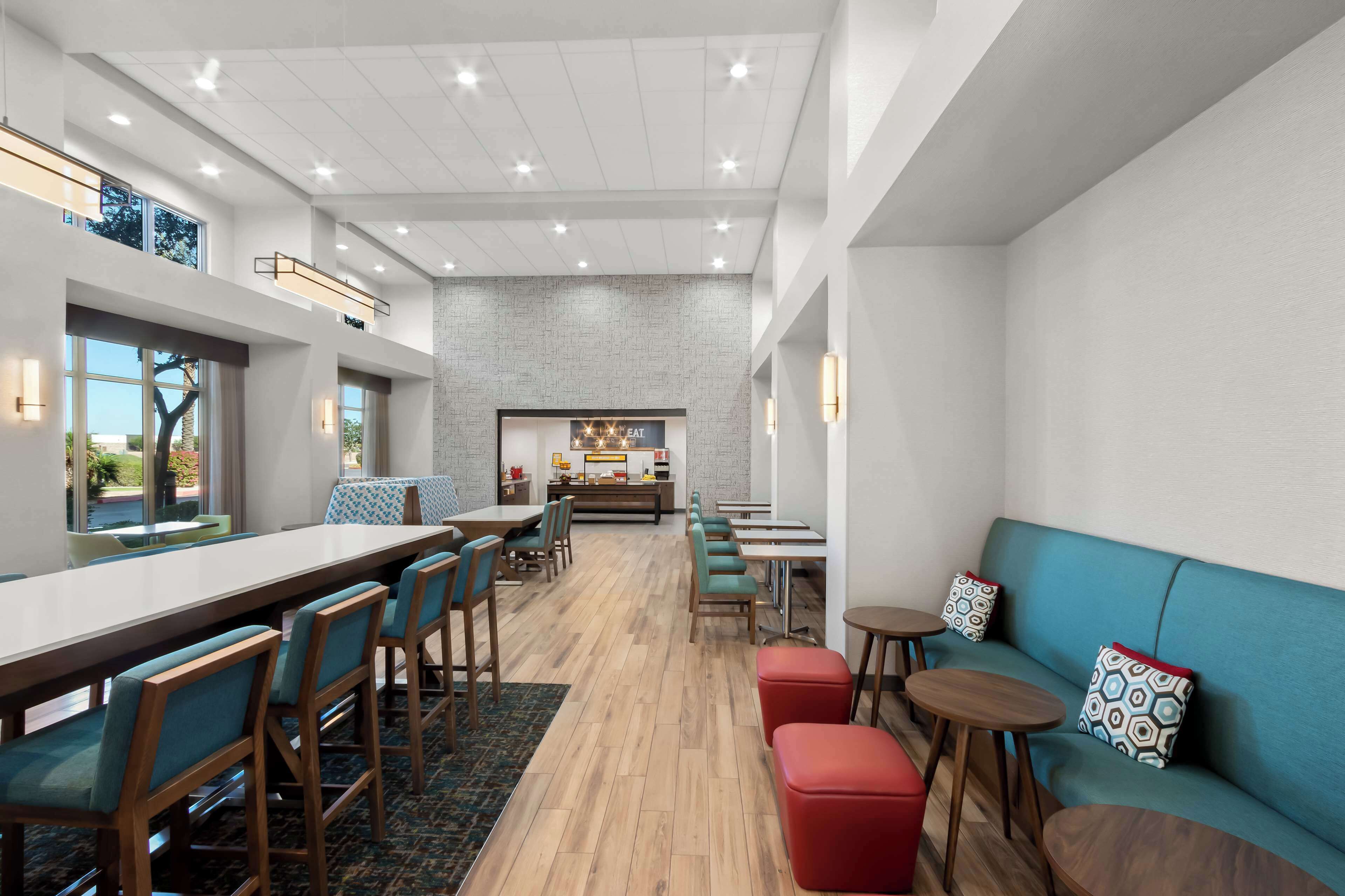 Petit déjeuner buffet compris tous les jours