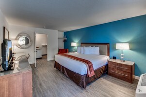 Standard Single Room, 1 King Bed, Accessible, Refrigerator & Microwave | Individually furnished, desk, laptop workspace, soundproofing