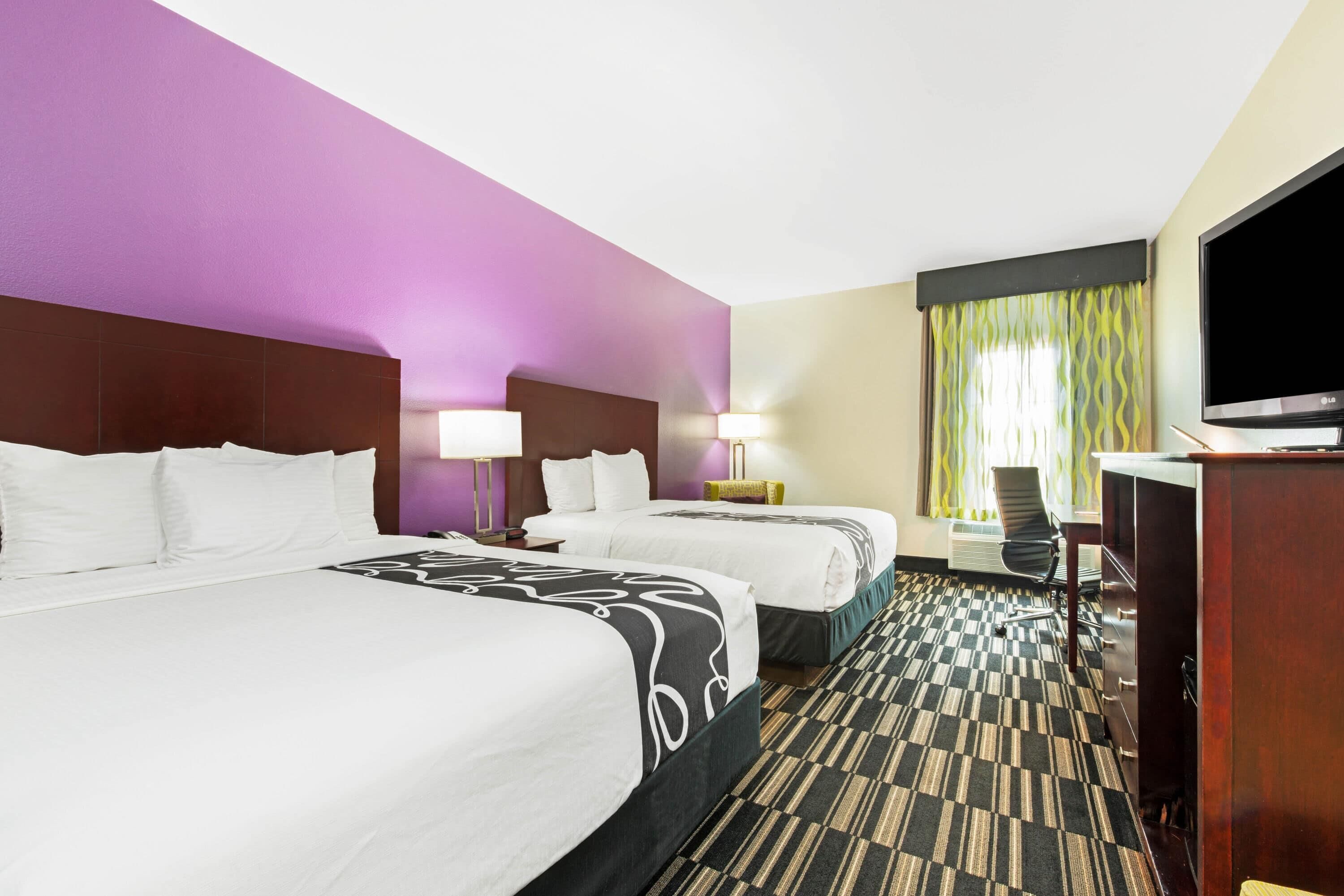 客房, 2 张大床, 无烟房 | 羽绒被、加厚床垫、客房内保险箱、办公桌