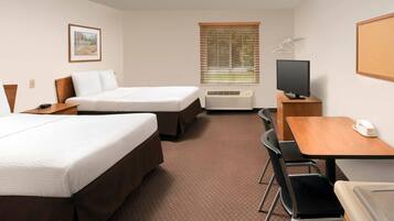 Standardrum - 2 dubbelsängar - icke-rökare | Skrivbord, strykjärn/strykbräda, gratis wi-fi och sängkläder