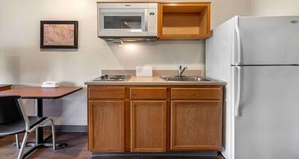 Extended Stay America Select Suites - Indianapolis - West