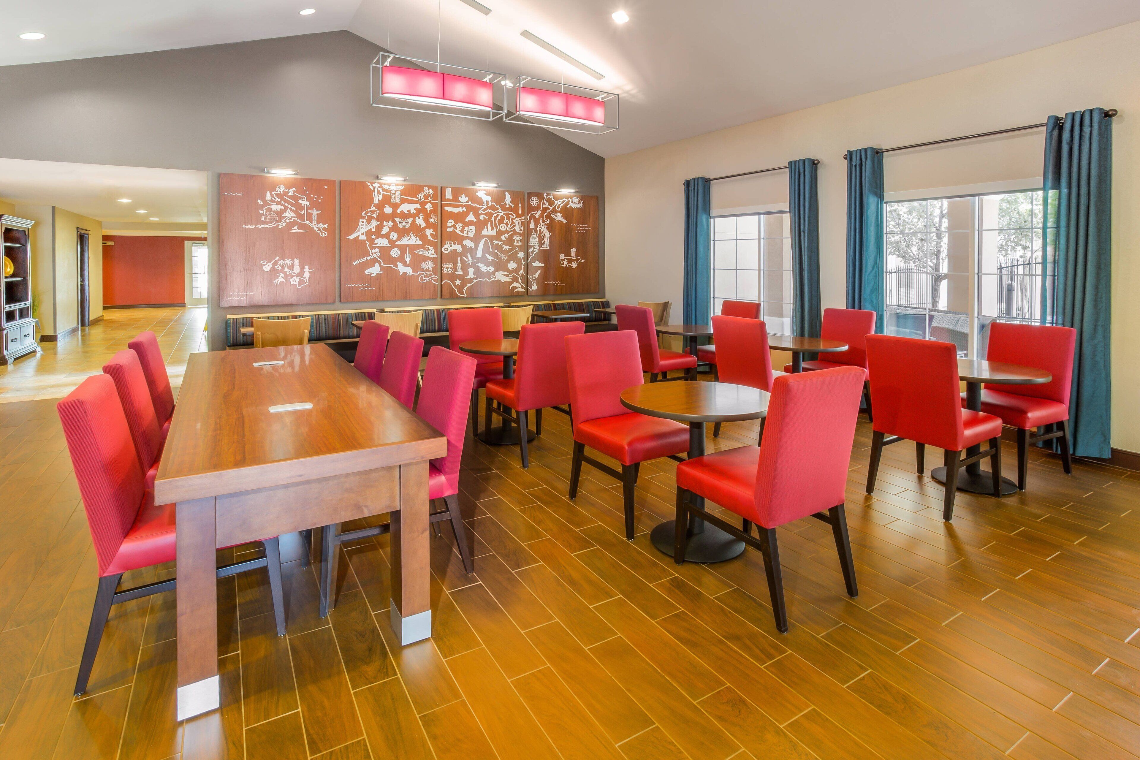 free daily continental breakfast