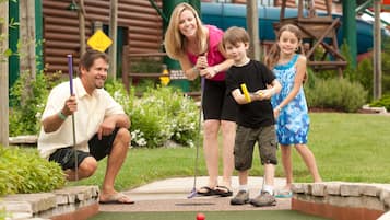 Mini-golf