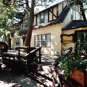 Crandell Mountain Lodge