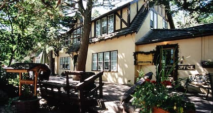 Crandell Mountain Lodge