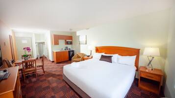 Familie suite | 2 slaapkamers, luxe beddengoed, een bureau, een laptopwerkplek