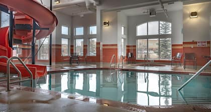 Service Plus Inns and Suites Calgary
