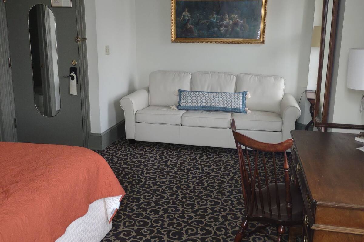 Traditional Room