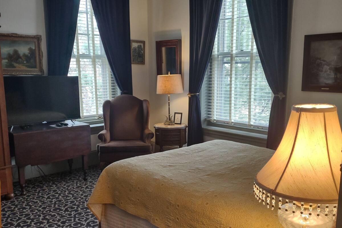 Traditional Room
