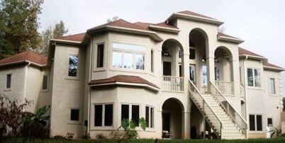 The Villa At Waters Edge