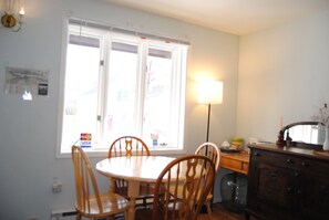 Interior - Sunnyside Bed and Breakfast (Ottawa)