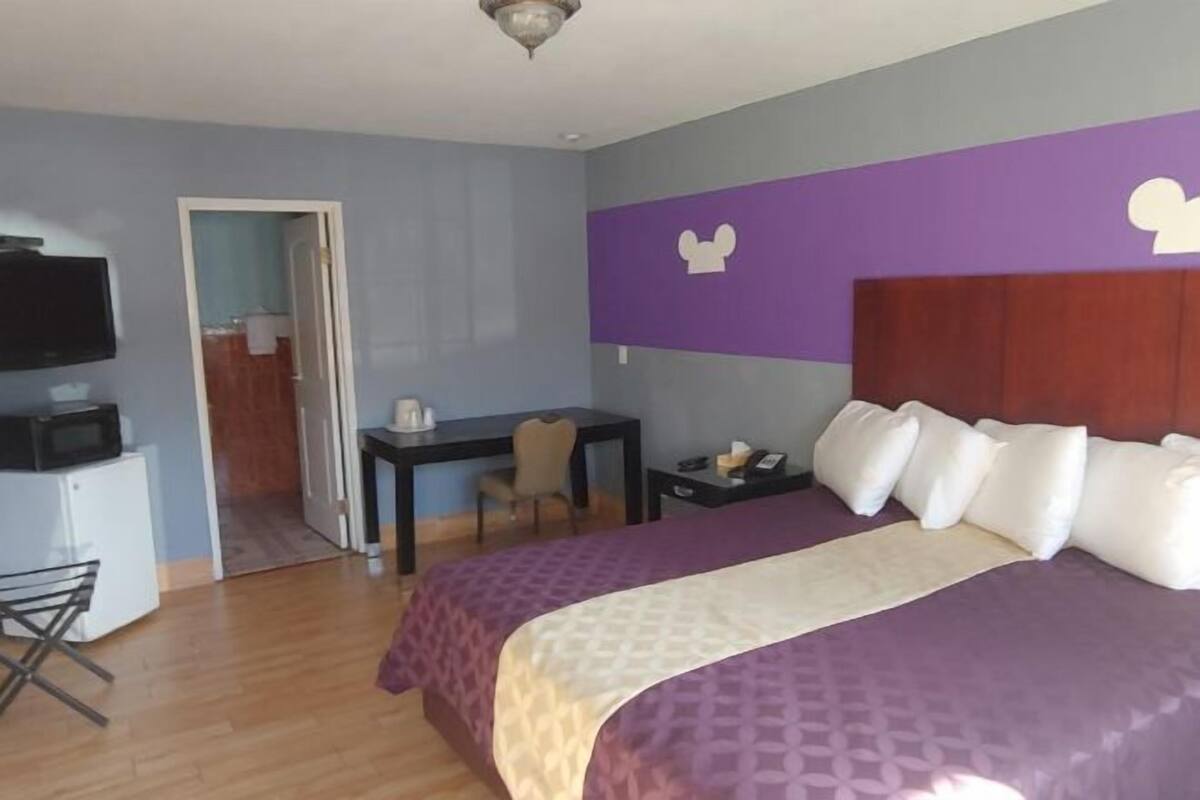 Skrivbord, gratis wi-fi och sängkläder