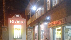 Exterior detail - Riviera Motel (Anaheim)